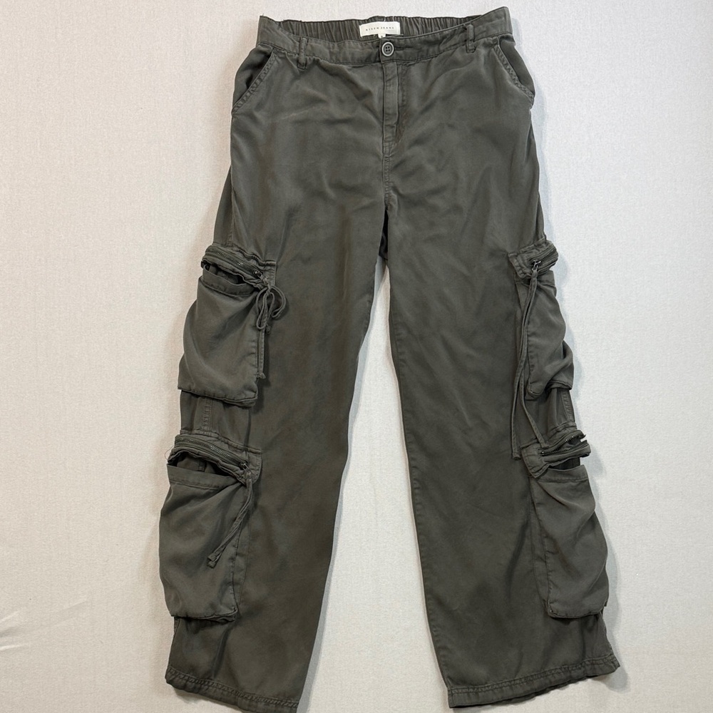 Risen Jeans Stylish Women's Cargo Jeans in Green